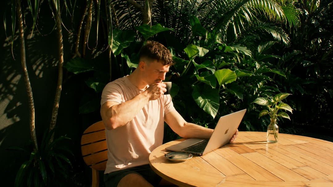 Pelle Forsman working by the pool